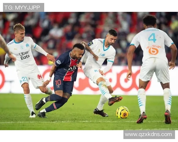 奥林比亚科斯与伯恩利的激烈对决揭示足球魅力与战术智慧的较量 奥林比亚科斯与伯恩利的激烈对决揭示足球魅力与战术智慧的较量