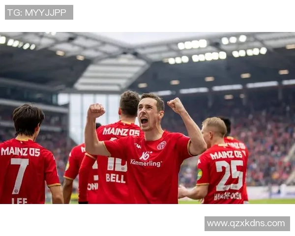 德乙焦点战科隆主场迎战德累斯顿双方争夺关键三分