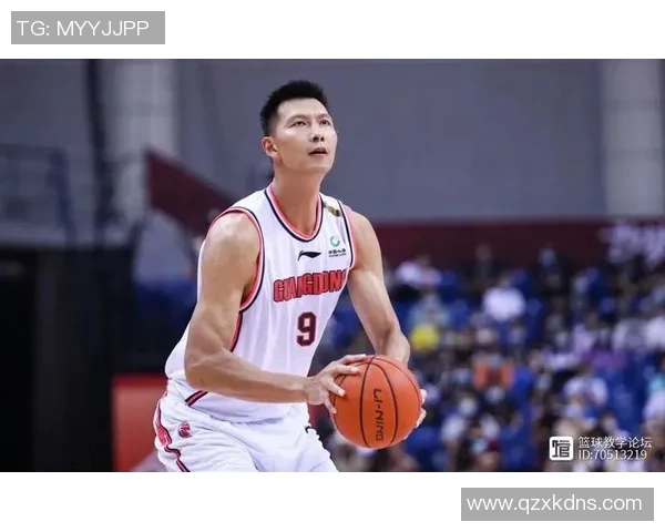 易建联重返赛场展现传奇风采球迷热议他的未来与中国篮球的希望