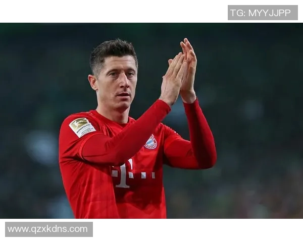 莱万重返安联球场引发拜仁球迷愤怒指责其忘恩负义