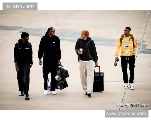 马刺主场迎战快船全力争胜球迷期待精彩对决 马刺主场迎战快船全力争胜球迷期待精彩对决