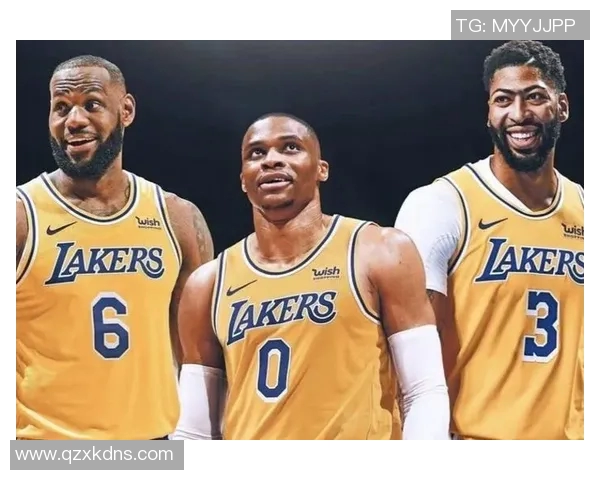 湖人对决掘金精彩回顾10月28日NBA赛场激烈碰撞与精彩瞬间分析 湖人对决掘金精彩回顾10月28日NBA赛场激烈碰撞与精彩瞬间分析